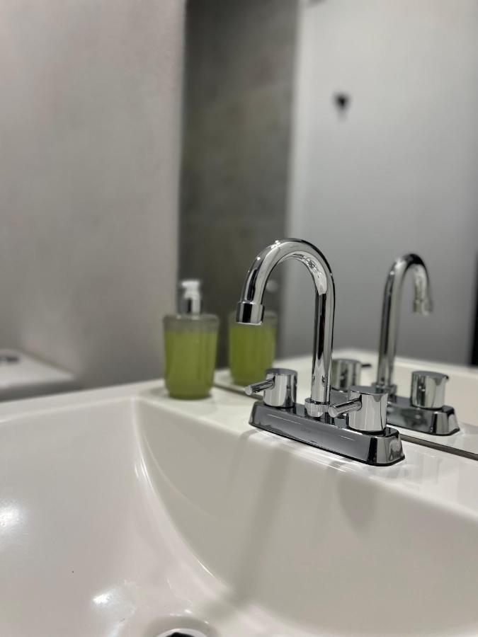 Hotel Tia Flora ليون المظهر الخارجي الصورة