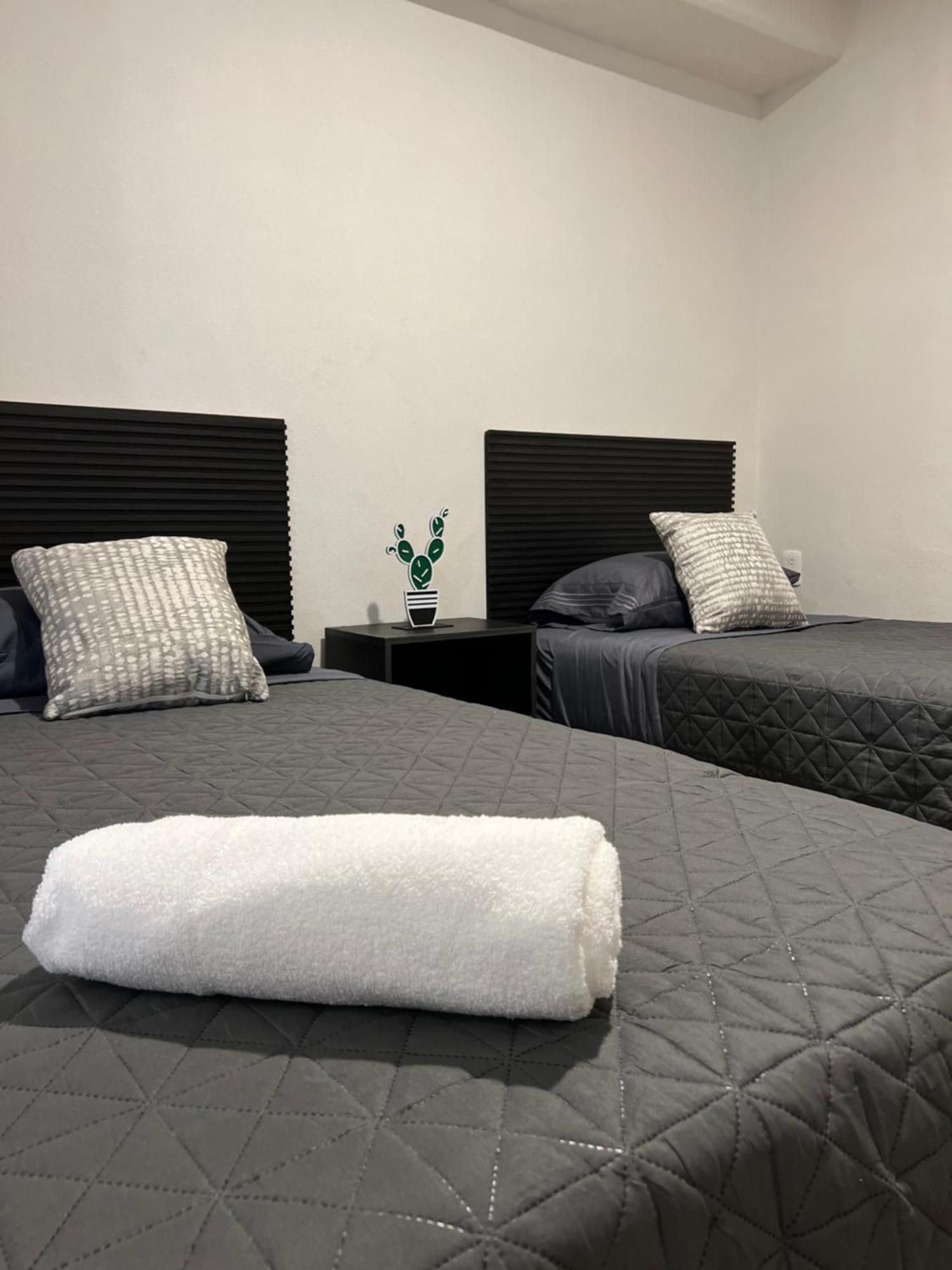 Hotel Tia Flora ليون المظهر الخارجي الصورة